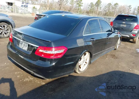 2011 Mercedes-Benz E 550 из США, поврежденный, VIN WDDHF7CB5BA421965